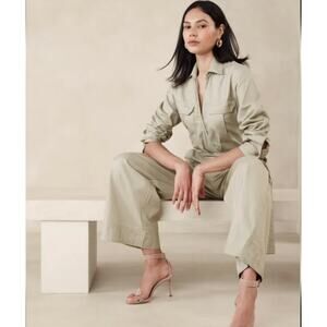 Banana Republic twill jumpsuit size 0